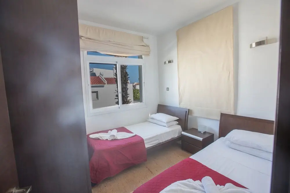 Villa Naomi, Beautiful 4bdr Central Protaras Villa with Private Pool