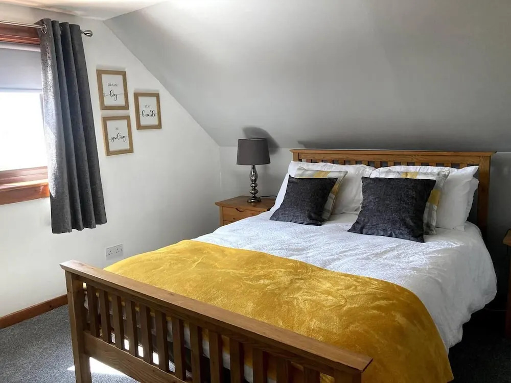 Immaculate 5 Bedroom House Outside Stornoway
