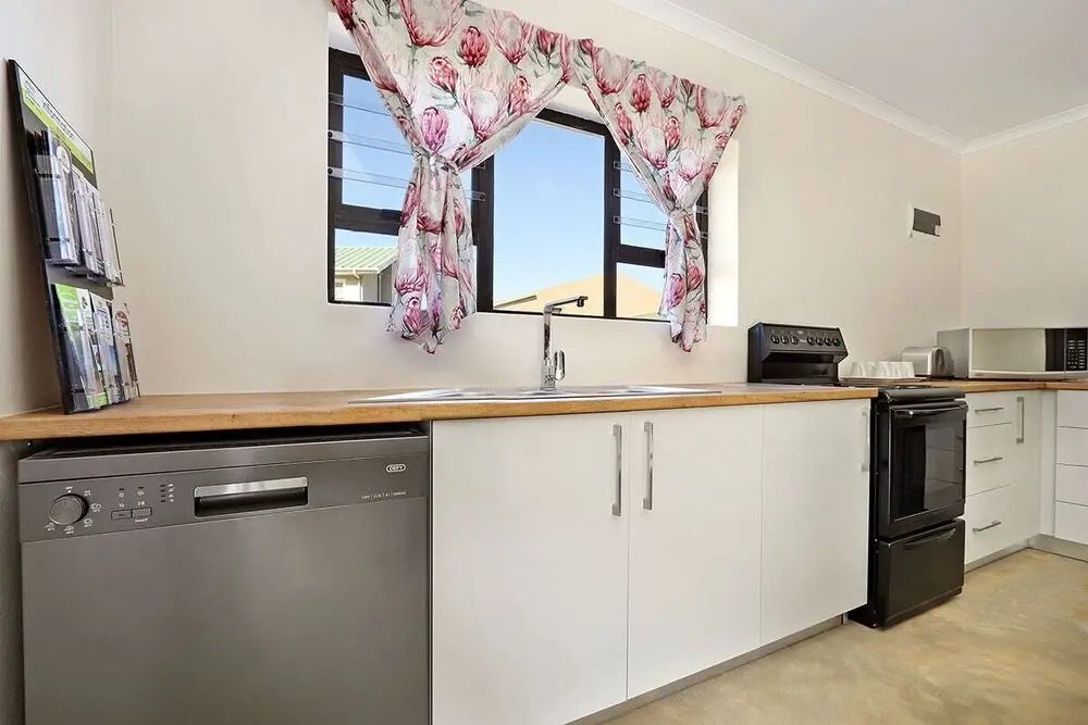 The Beach Cottage Betty's Bay