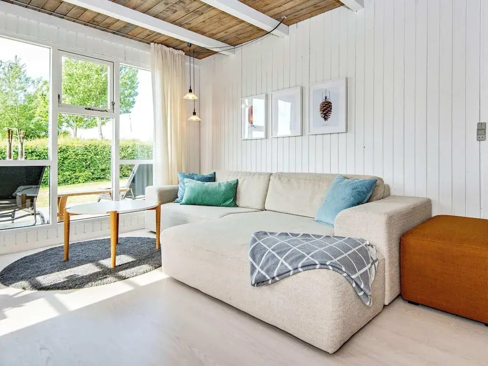 Renovated Waterfront Retreat-By Traum
