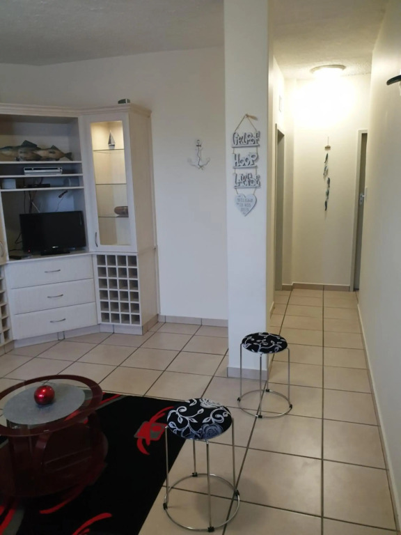 Uvongo Lucian Blue Flag Beach Apartment