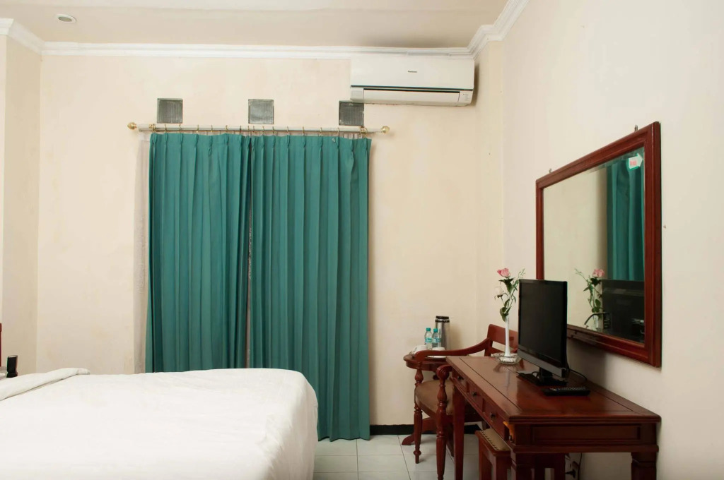 Urbanview Hotel Pasah Asi Gubeng by RedDoorz