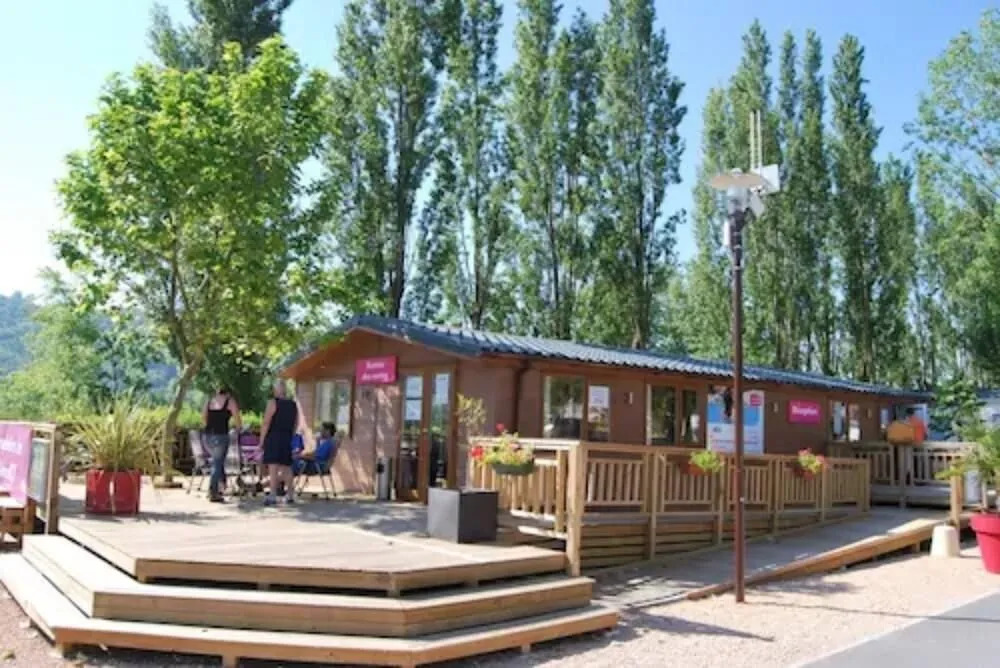 Camping Officiel Siblu Les Rives de Condrieu
