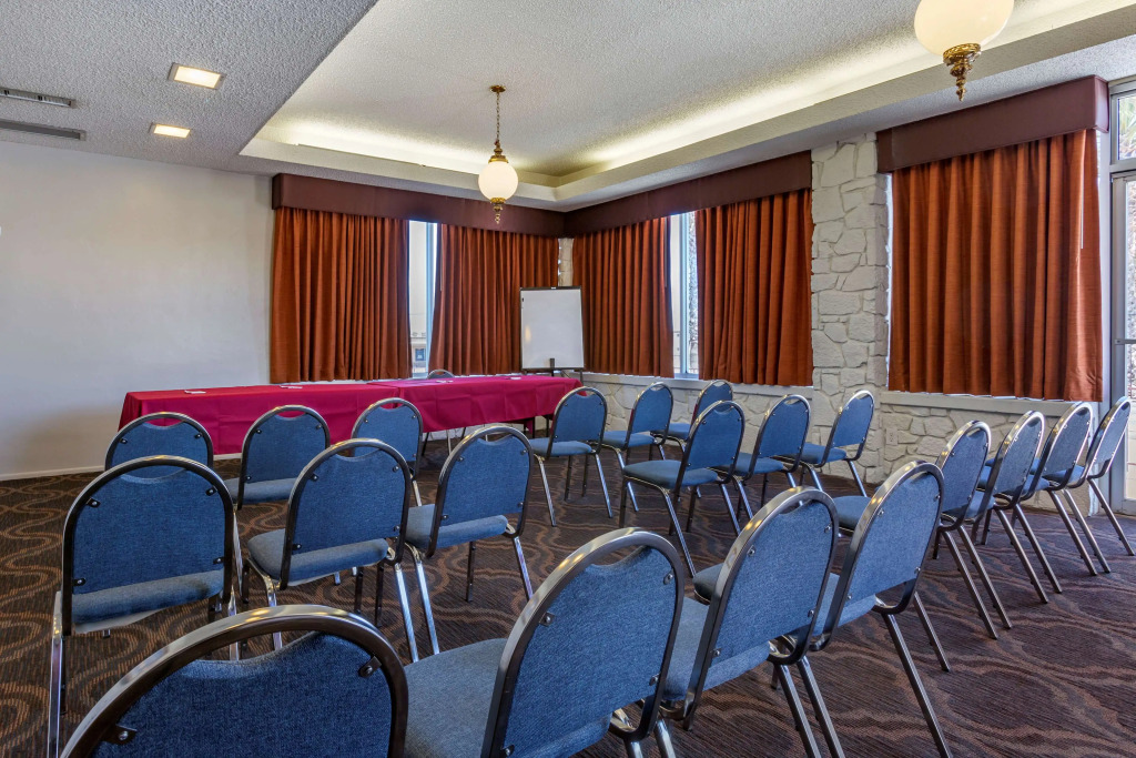 Best Western Plus Kings Inn and Suites