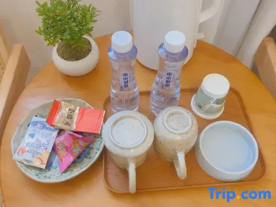 Jingdezhen Taoyuanqiju Homestay (Taoxichuan Creative Plaza)