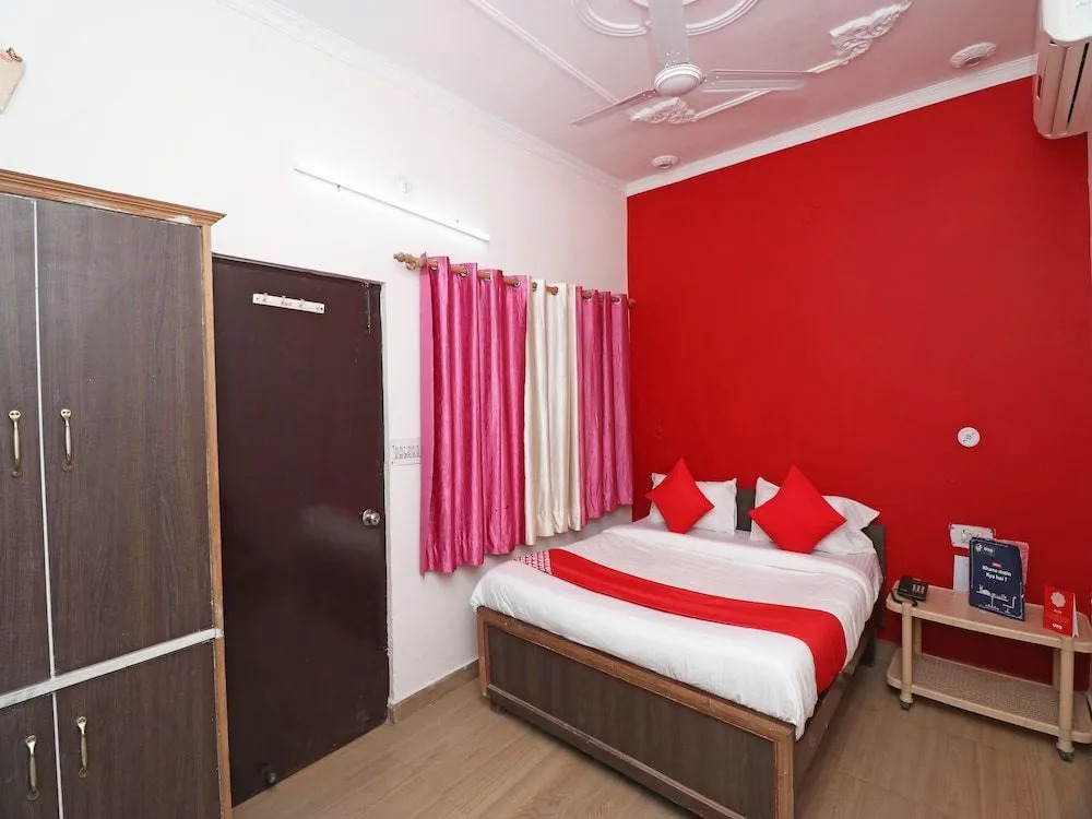 Hotel O Mahalaxmi Palace