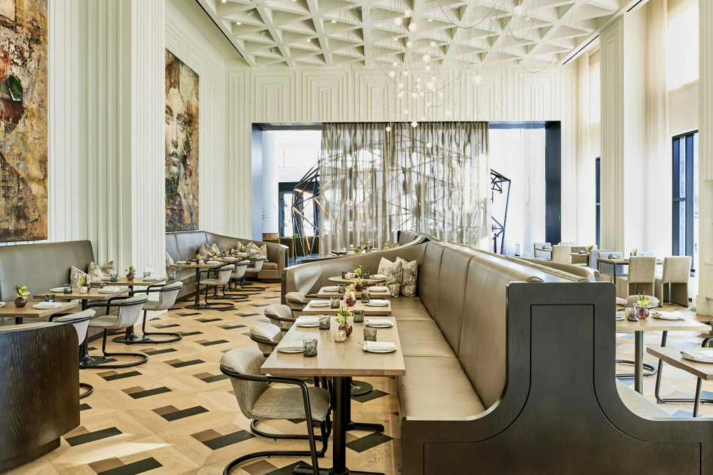 Daxton Hotel Birmingham, Curio Collection by Hilton