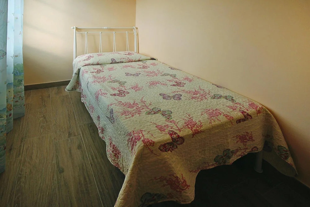 Villa in Camaiore near Sandy Beaches