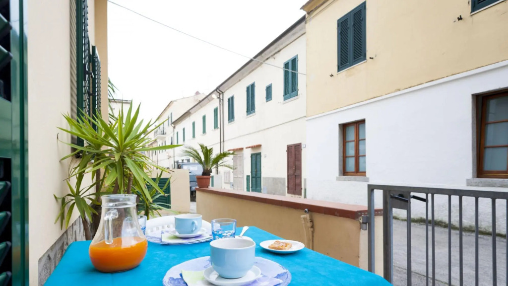 Loft studio n.3 in the center of Marina di Campo-APPRODO 3