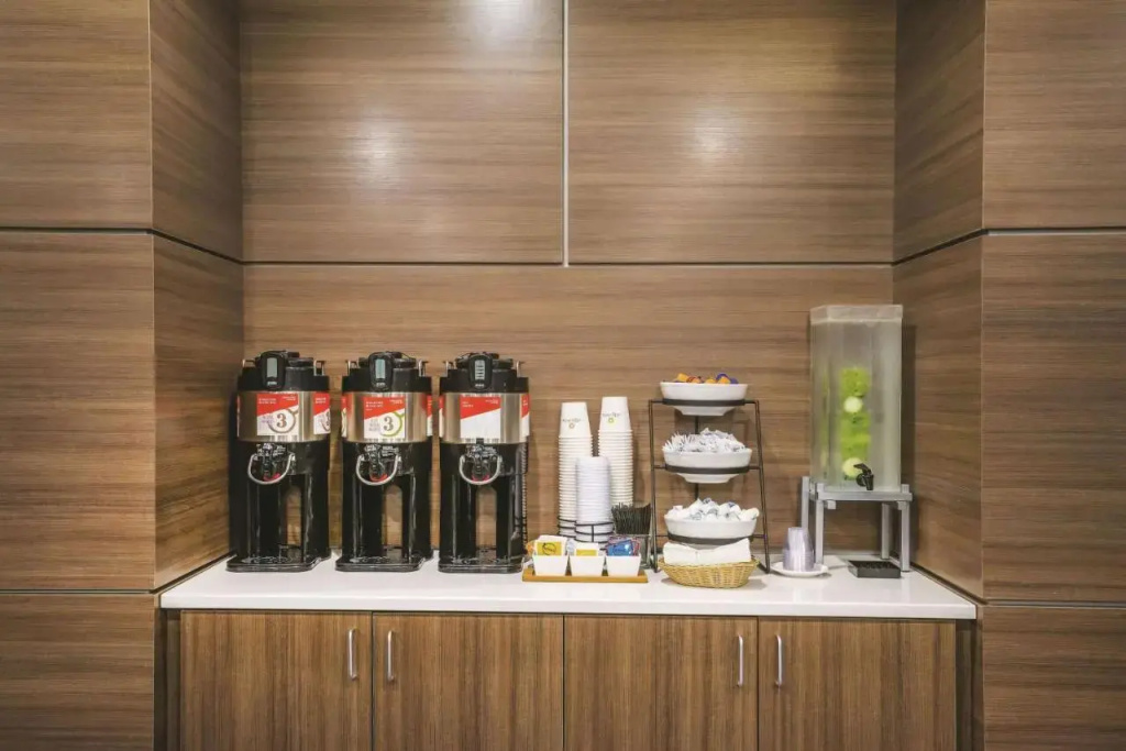 La Quinta Inn & Suites By Wyndham Baltimore S. Glen Burnie