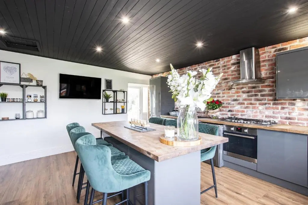 7 Argyle Terrace