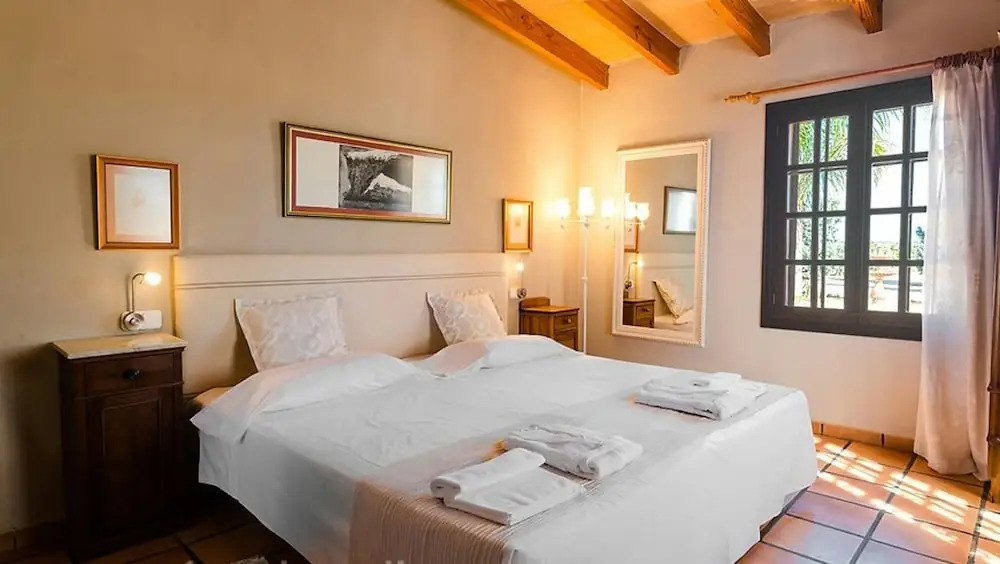 Villa With 3 Bedrooms in Manacor, With Wonderful Mountain View, Private Pool, Enclosed Garden - 20 km From the Beach
