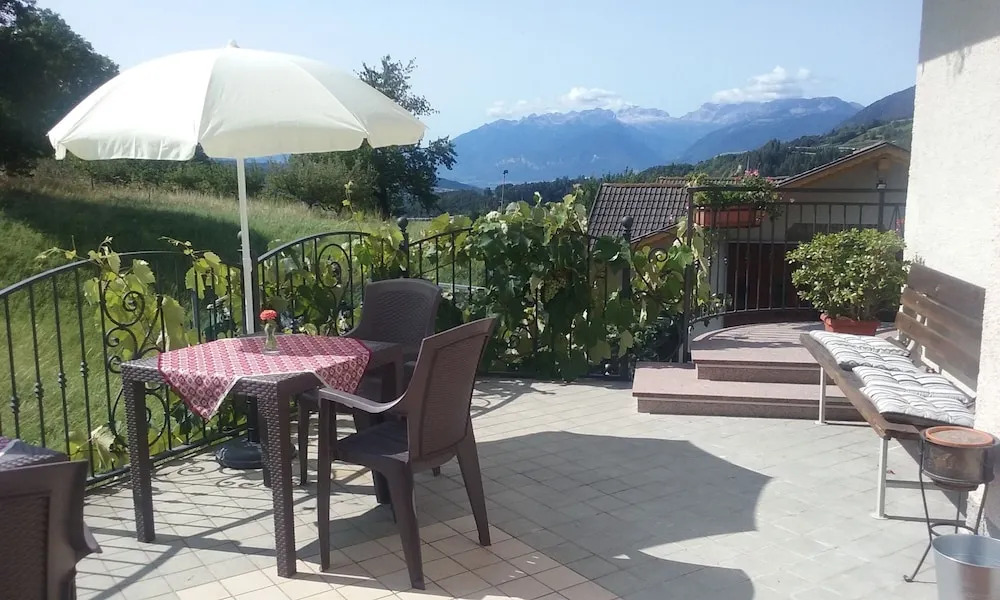 CASA RAINA