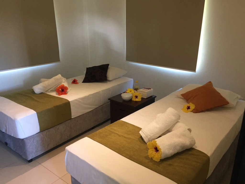 Bayview Cove Resort