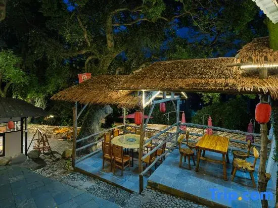 Floral Hotel·Laigui road Wang hotel (Donglin Temple Lushan cableway store)