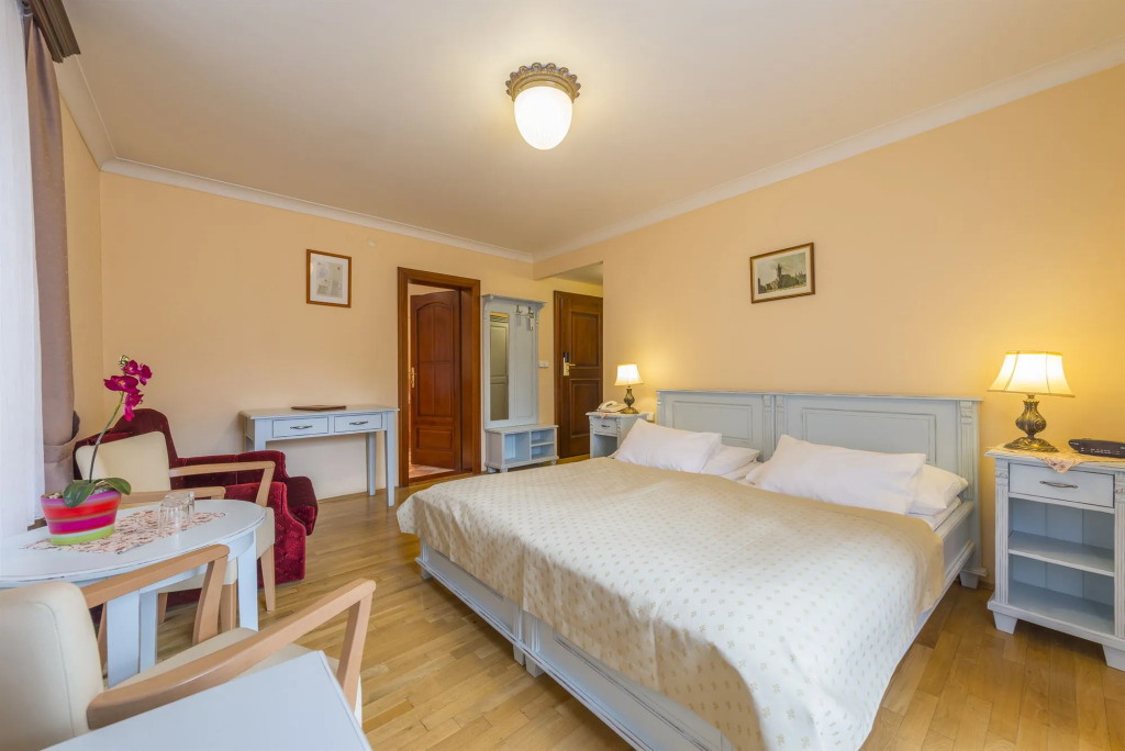 Hotel Cerny Slon
