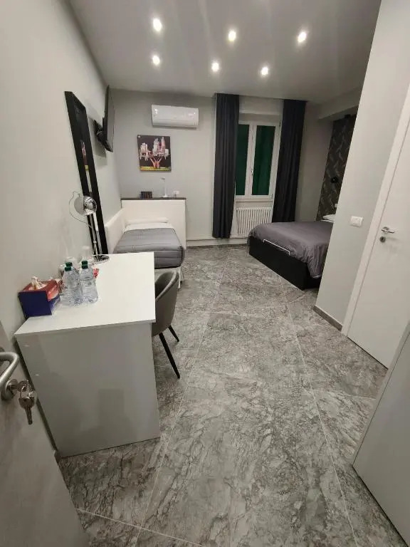B&B D643