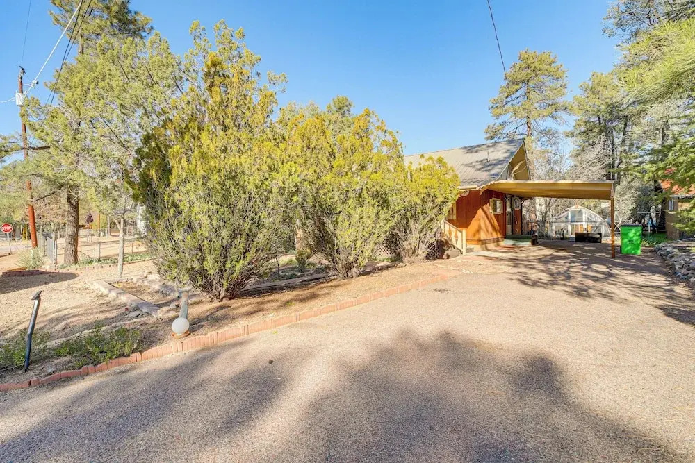 Near Scenic Trails & Parks! Central Payson Retreat