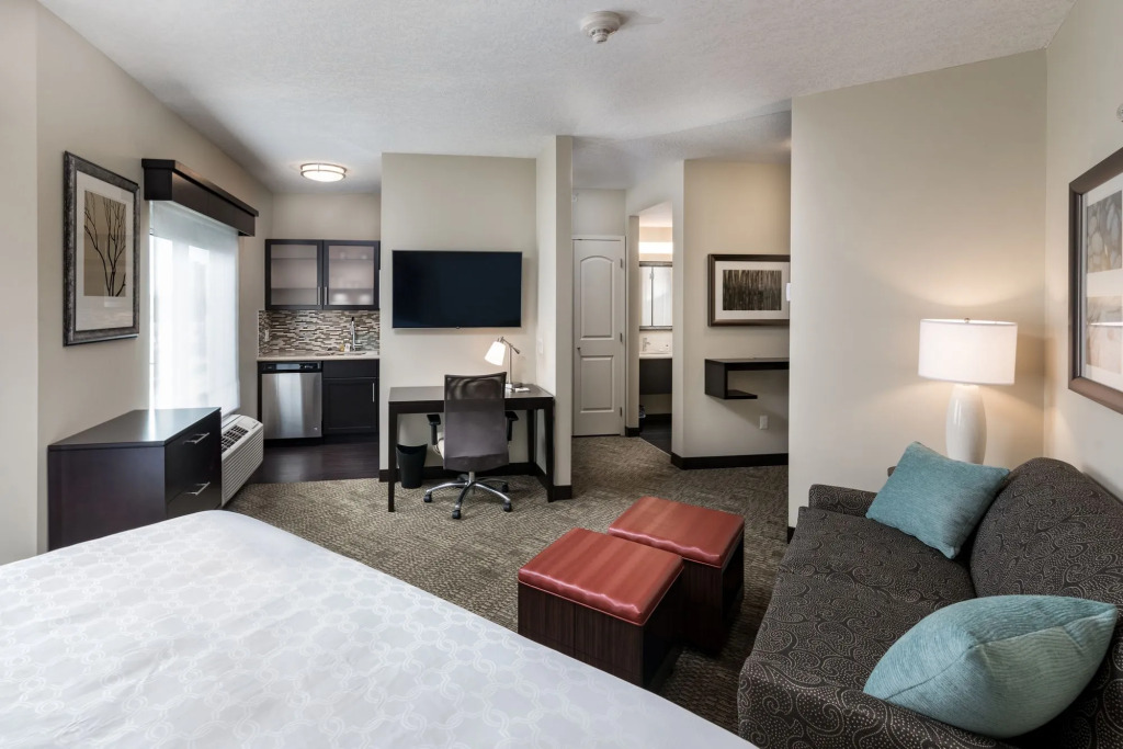Staybridge Suites Saskatoon - University by IHG