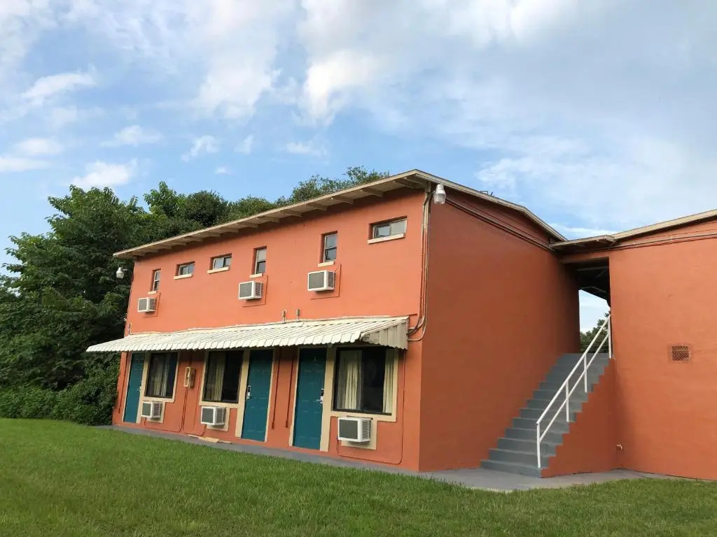 Ocala Cove Motel