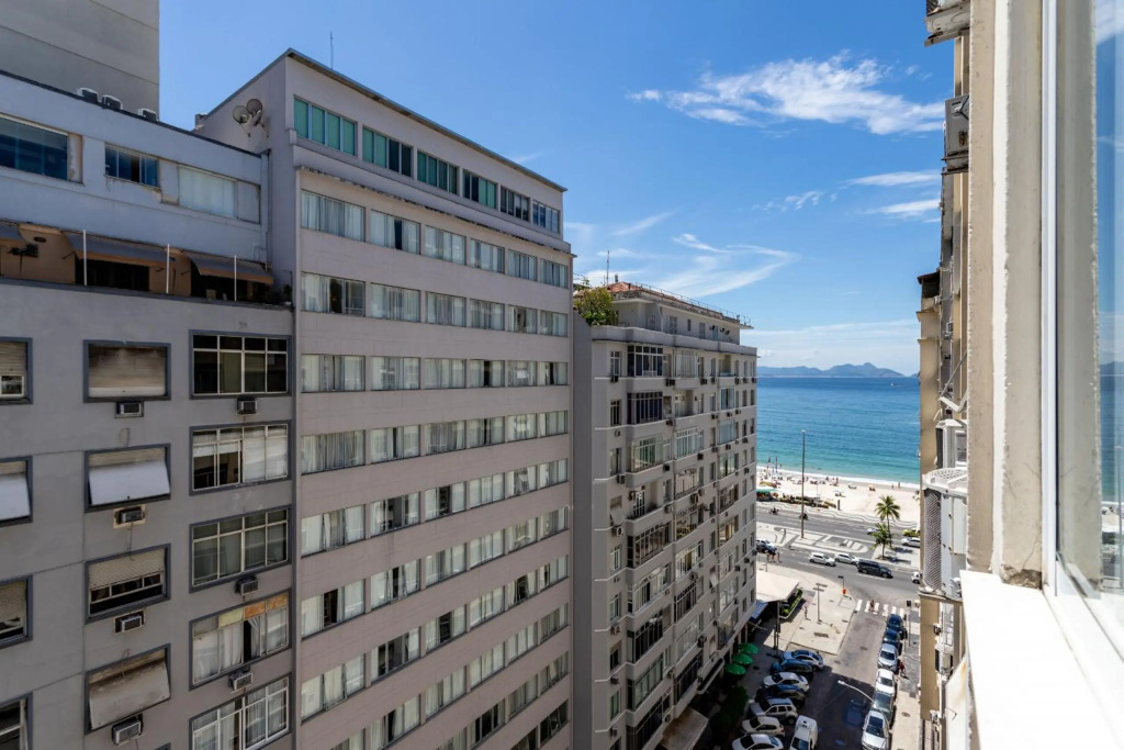 Pineapples SL1001 - Luxuoso apartamento à uma quadra da praia de Copacabana