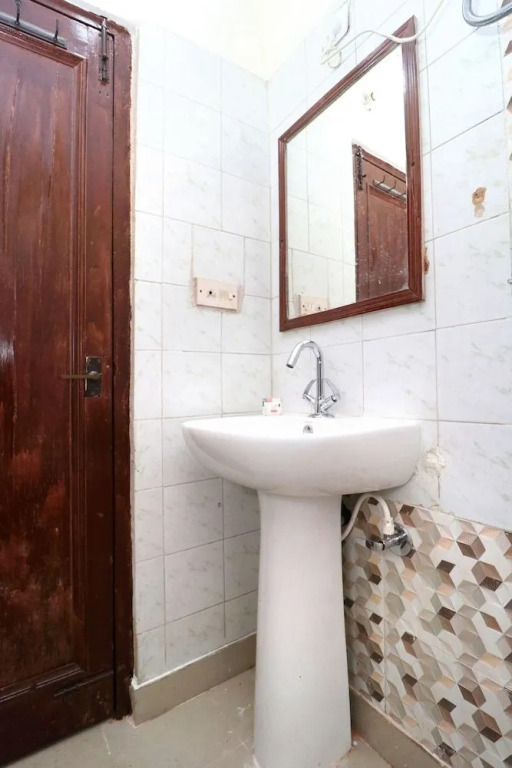 Oyo 24326 Ab Hotel