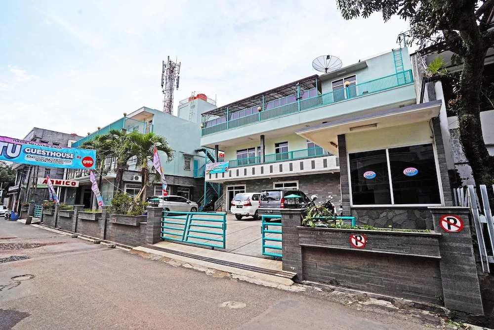 Urbanview Hotel Bartu Moh Toha Bandung by RedDoorz