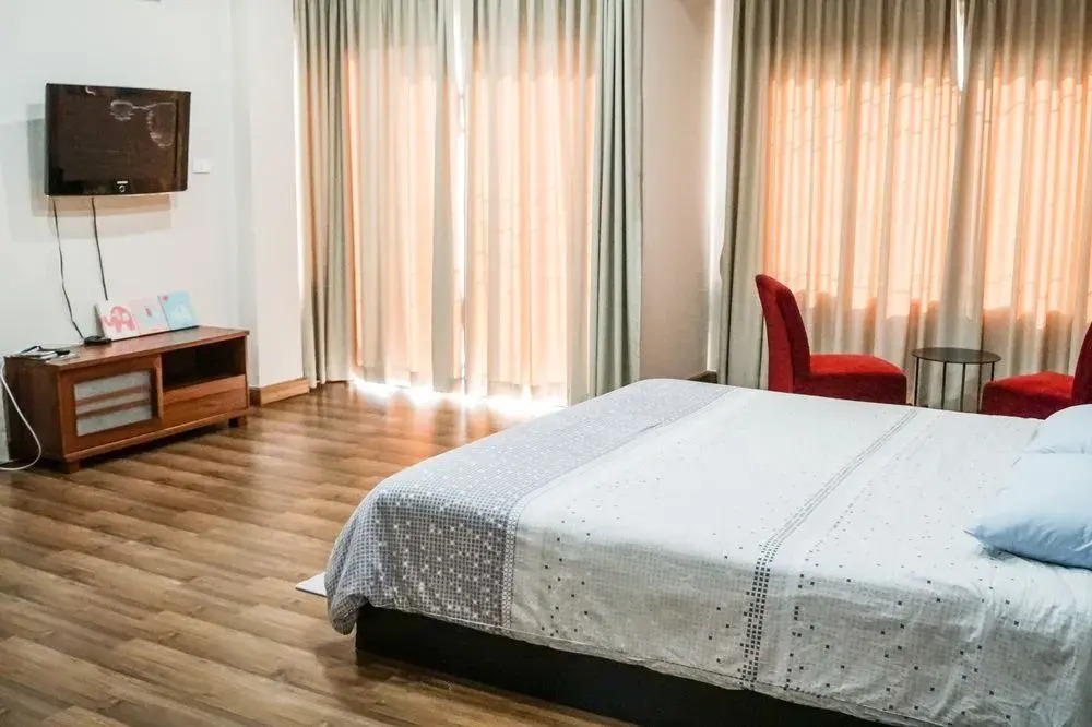 Airport Condo by Younique Travel