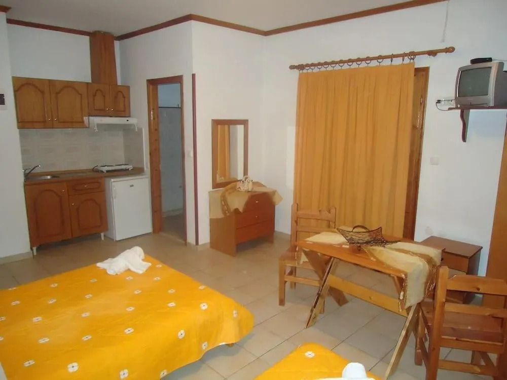 Gravanis Studios
