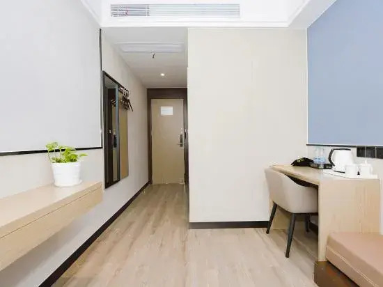 Kaju Hotel(Olympic Xinglong Street subway station store)