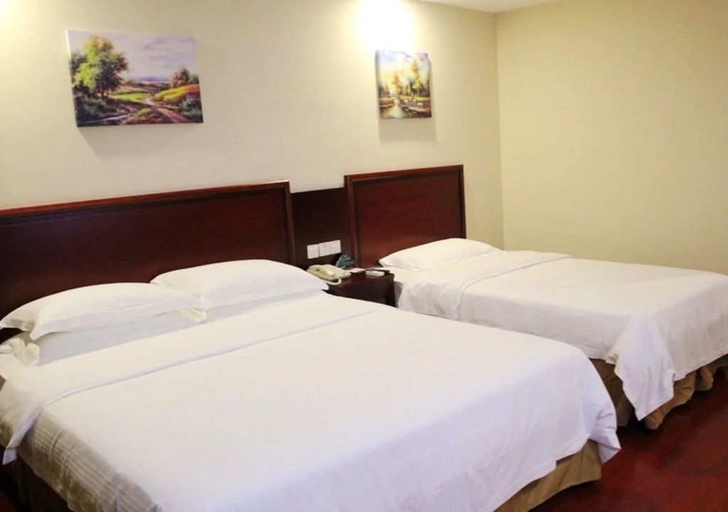 GreenTree Inn Shanghai Pudong Airport Yanchao Highway Hotel