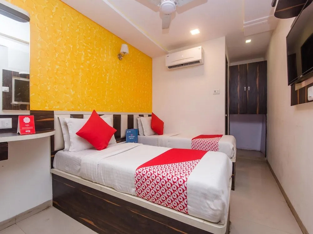 OYO 7879 Golden Tulipz Boutique Hotel