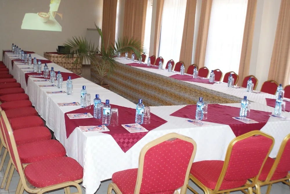 Meru Slopes Hotel