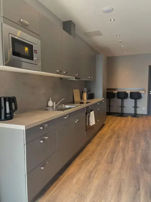 A & B Apartment und -Zimmervermietung eGbr