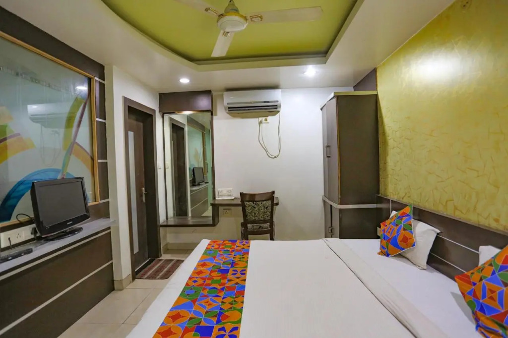 OYO 1552 Hotel Midland