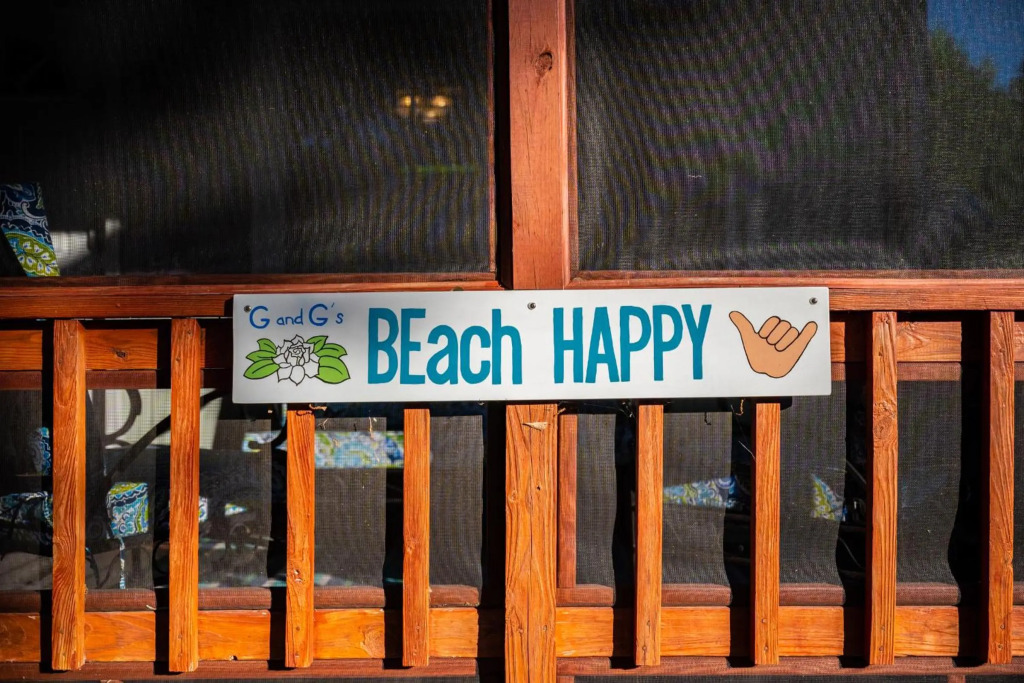 Beach Happy by Oak Island Accommodations
