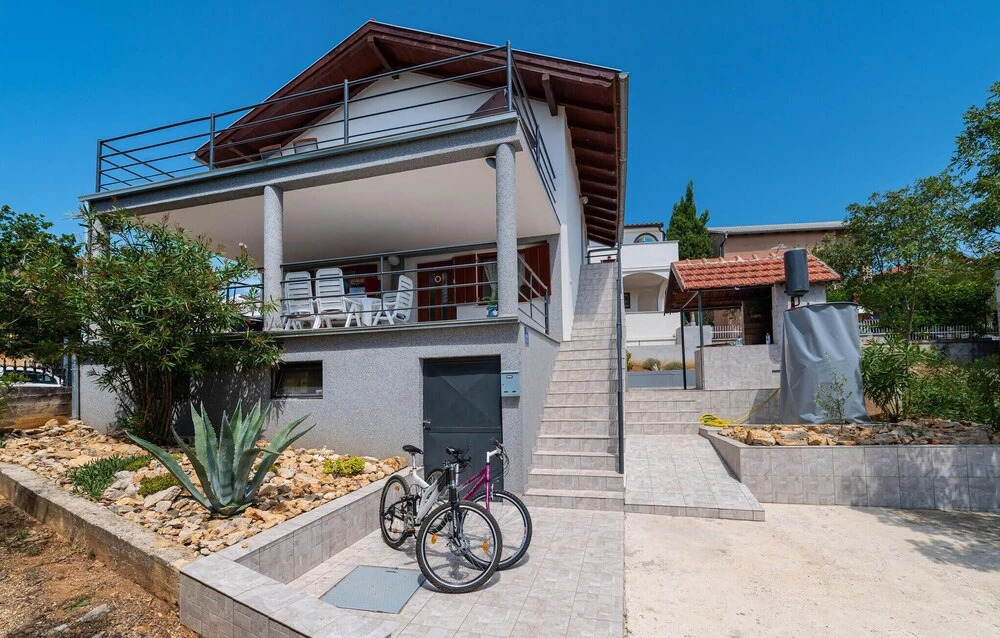 Nice Apartment in Maslenica With 2 Bedrooms and Wifi