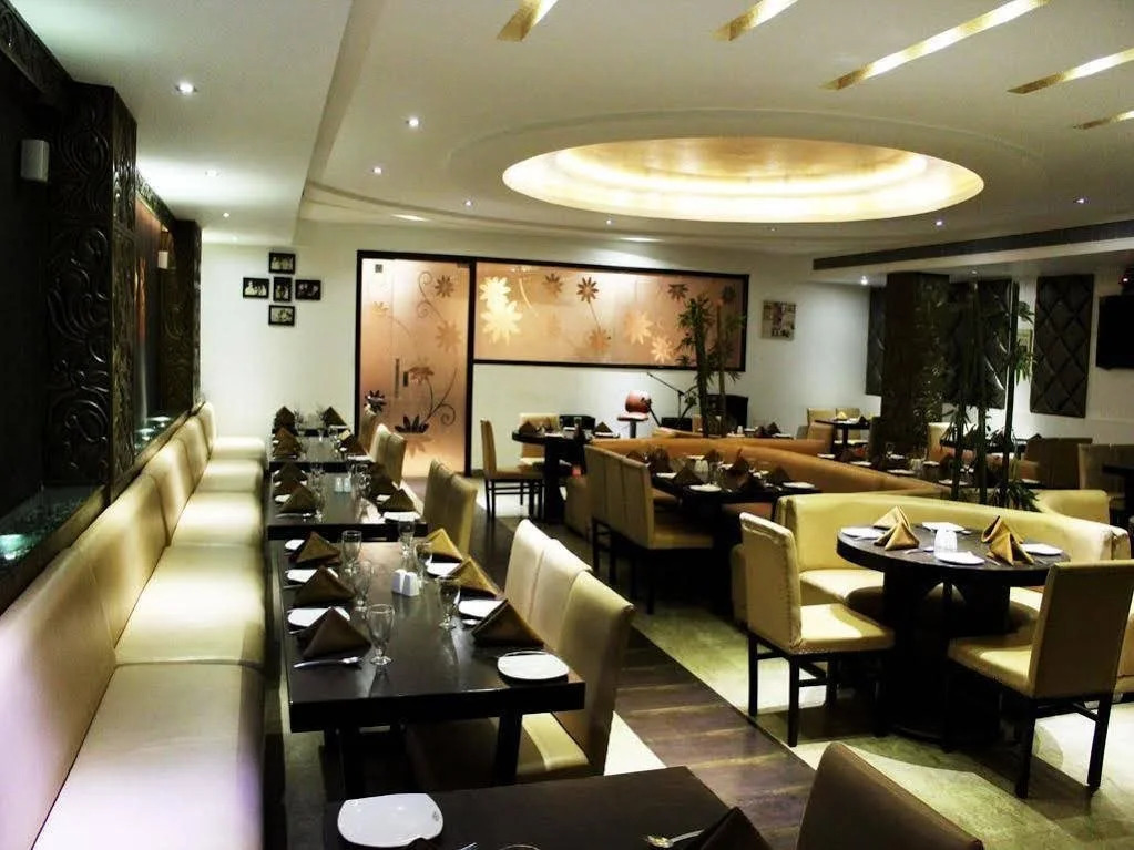 OYO Rooms By Pass Road Gandhi Nagar
