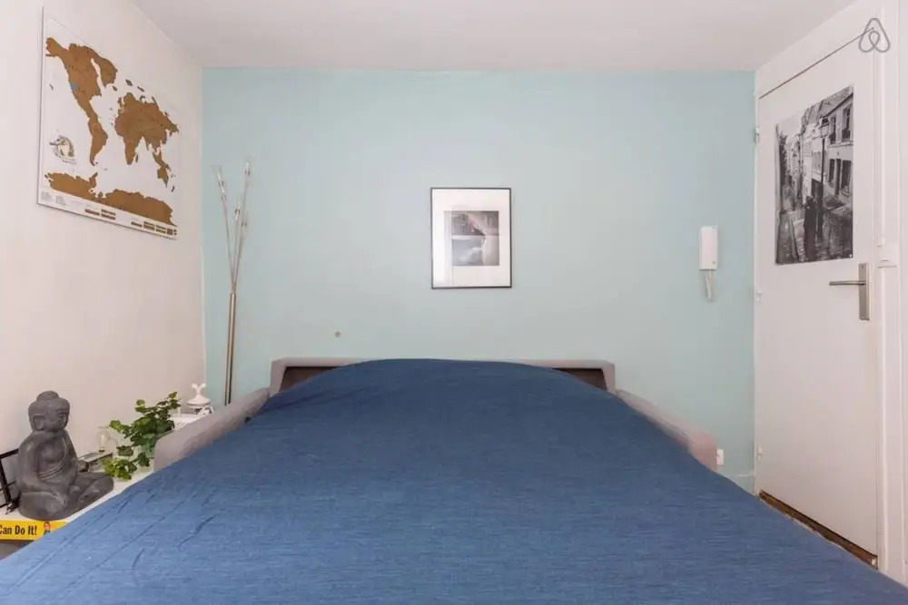 Bright Studio in Paris 18th