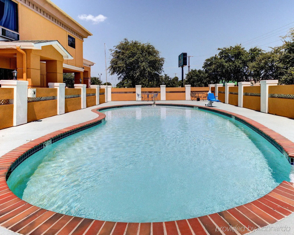 Quality Inn & Suites - Granbury