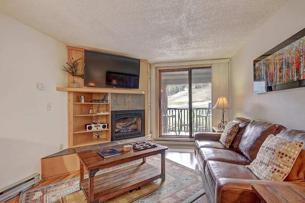Beautiful Condo, Ski Out Your Back Door - FP202 by RedAwning