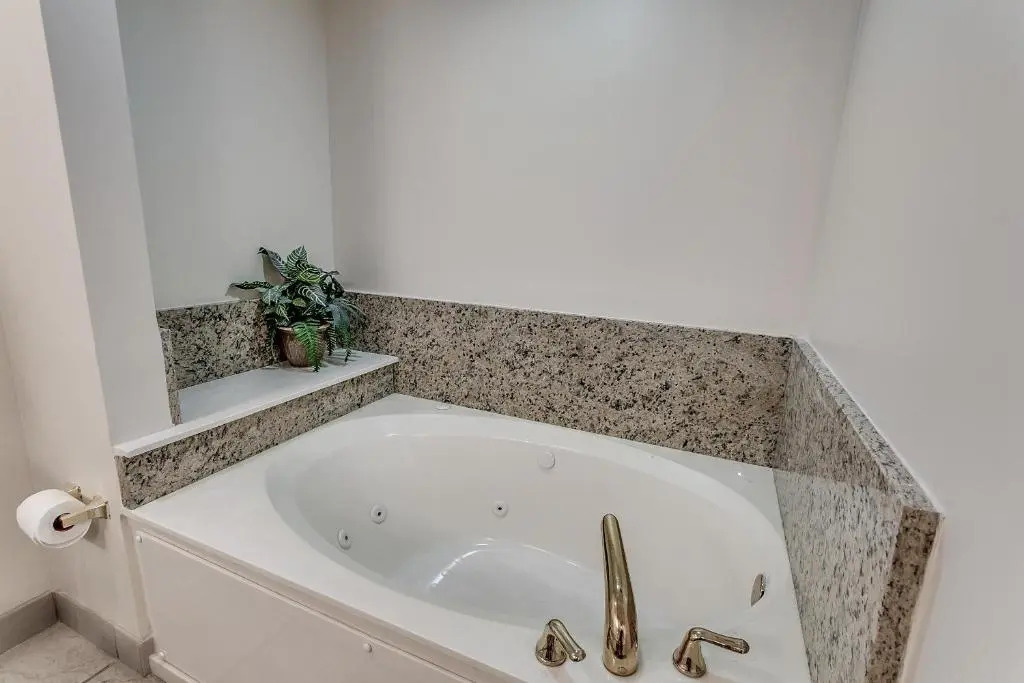 South Wind 1004 (3 Bedroom, Sleeps 10)