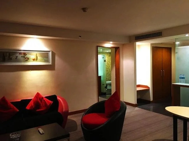 Jinjiang Inn Foshan Jihua Garden Subway Station