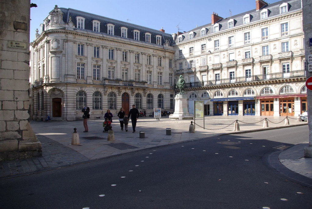 Hôtel Henri IV