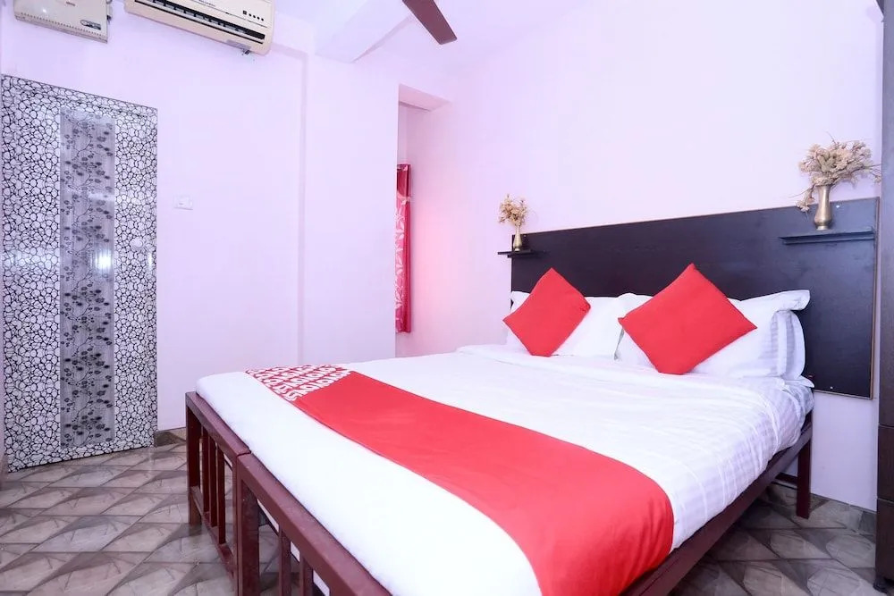 Oyo 26688 Jacobs Residency