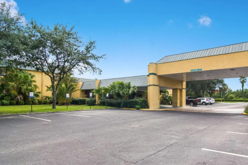 Stayable Suites Jacksonville West