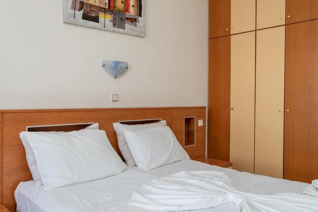Livadia Beach Studio B