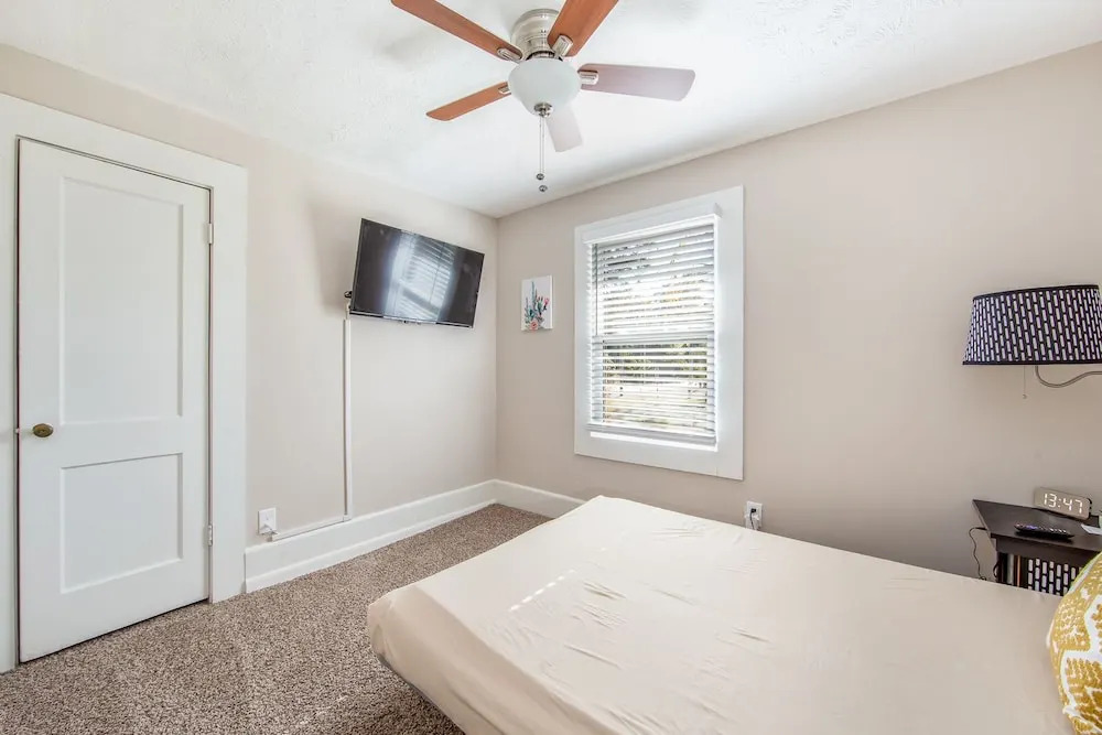 The Broadfoot Bungalow