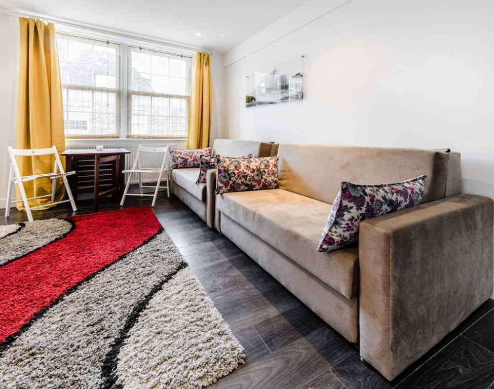 Aldgate Flats
