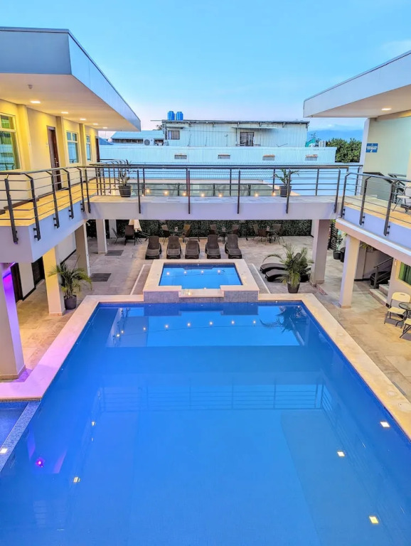 Hotel Cayuga